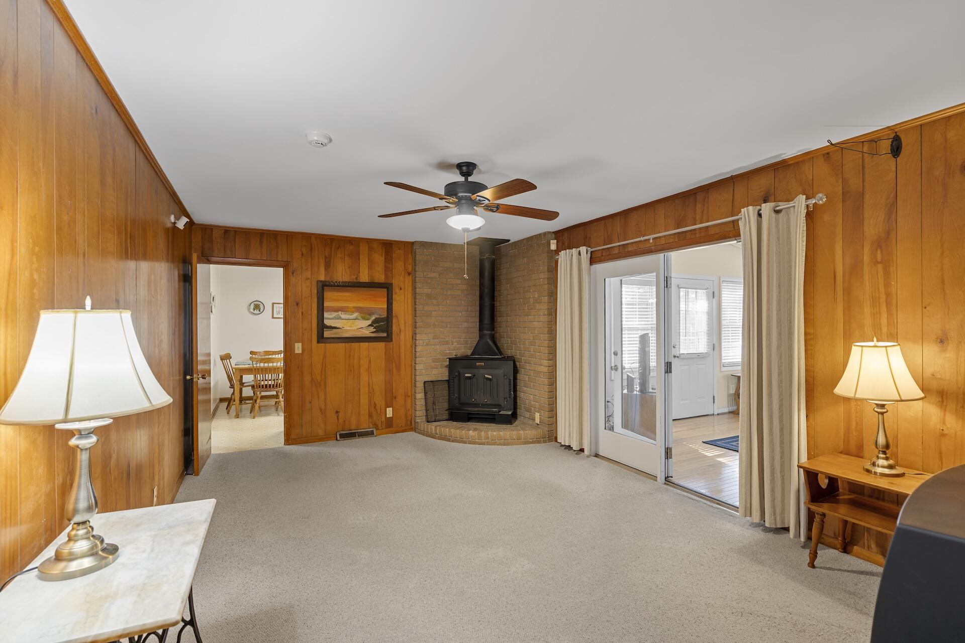 1318 New Castle Street Charleston, SC 29407 - Photo 12 of 29 Family Room