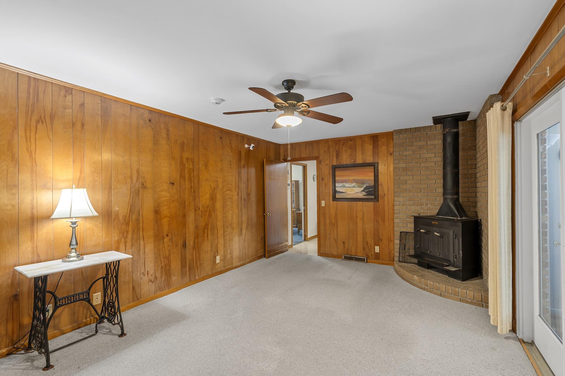 1318 New Castle Street Charleston, SC 29407 - Photo 13 of 29 Family Room