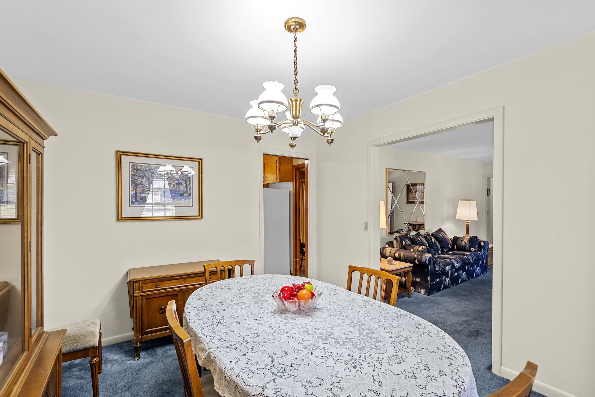 1318 New Castle Street Charleston, SC 29407 - Photo 8 of 29 Dining Room