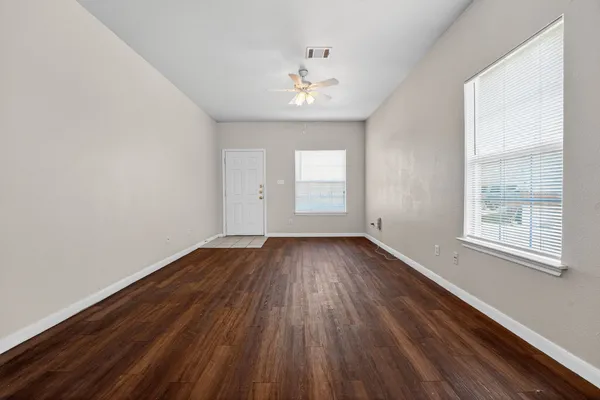 $1,650 | 2831 Southampton Way, Round Rock, TX 78664