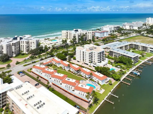 $7,500 | 3070 Gulf Shore Boulevard North, Unit A209, Naples, FL 34103