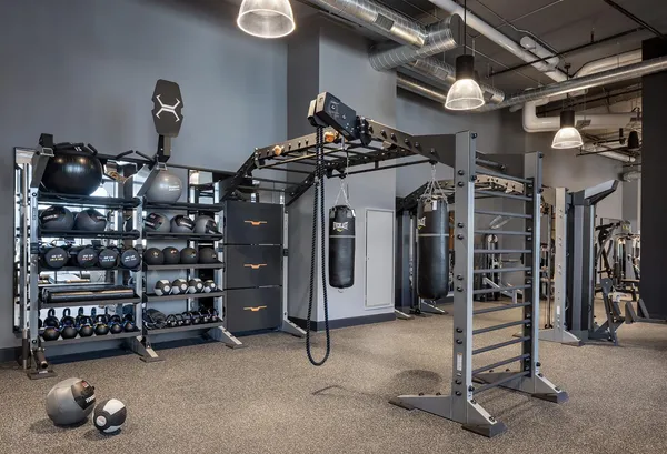 $3,575 | 60 Wharf Drive, Unit 813 | Greenpoint