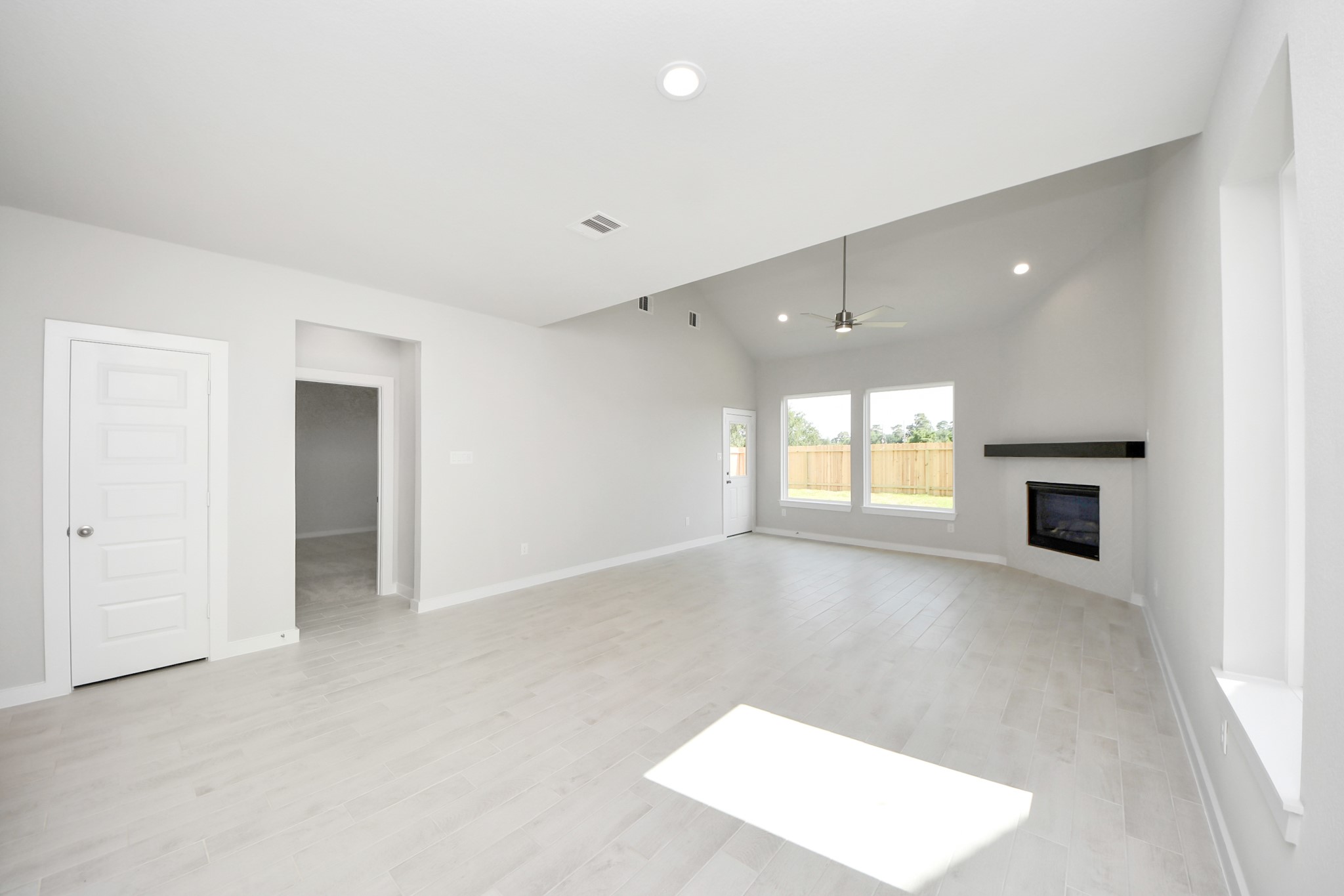 2946 Burris Park Drive Spring, TX 77373 - Photo 16 of 37 a view of an empty room with a window