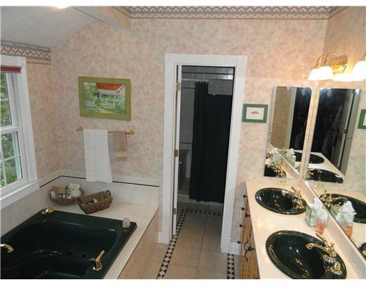 89 Coffey Crossing Road Washington, PA 15301 - Photo 18 of 18 Master Bath/Spa.