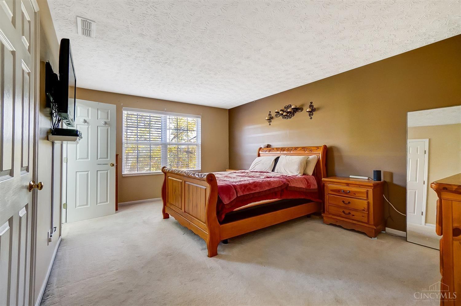 3029 Struble Road Cincinnati, OH 45251 - Photo 15 of 36 Gallery Image 15