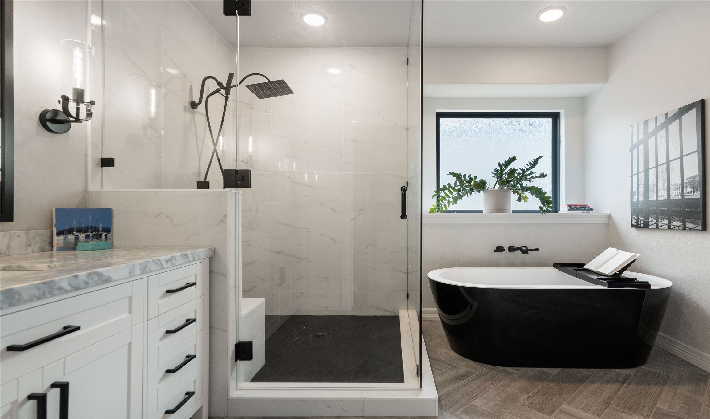 2829 Long Lasso Pass Leander, TX 78641 - Photo 23 of 40 a bathroom with a tub sink and mirror