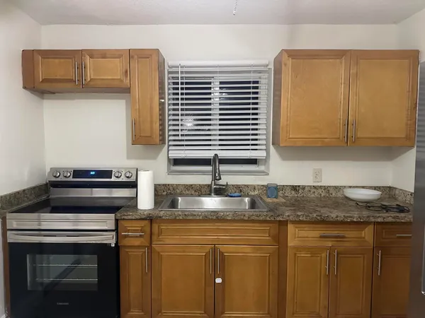 $1,800 | 225 Northwest 125th Street, North Miami, FL 33168