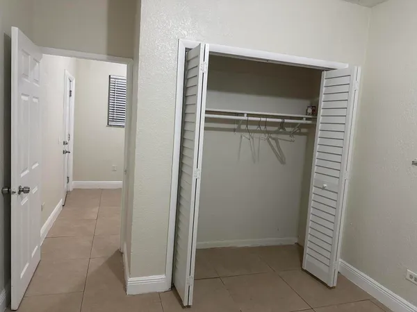 $1,800 | 225 Northwest 125th Street, North Miami, FL 33168