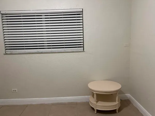 $1,800 | 225 Northwest 125th Street, North Miami, FL 33168