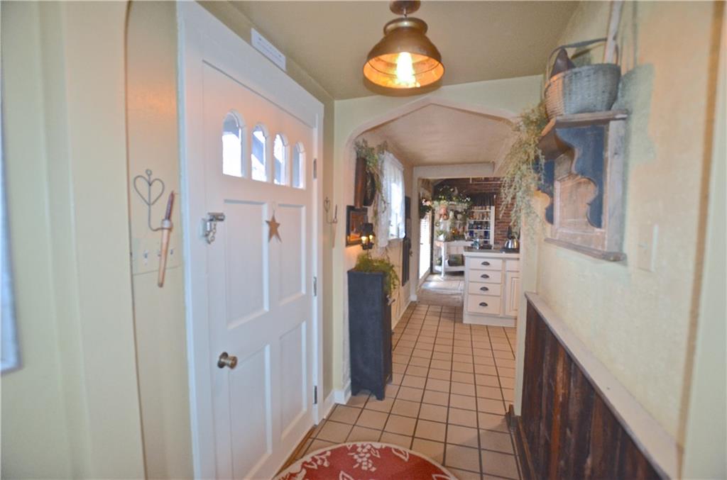 134 Gill Hall Road Clairton, PA 15025 - Photo 6 of 24 Gallery Image 6