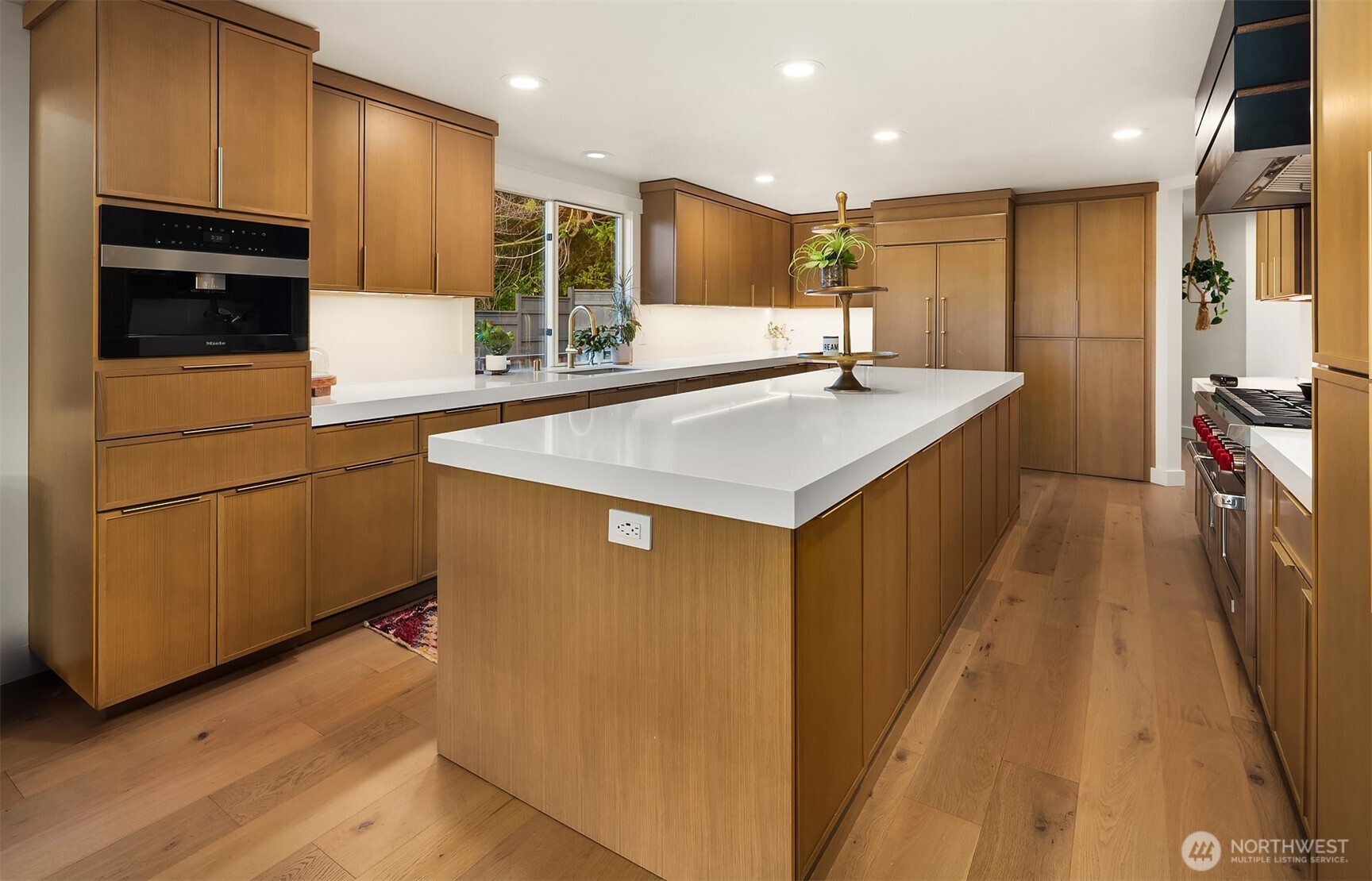 19303 Olympic View Drive Edmonds, WA 98020 - Photo 12 of 40