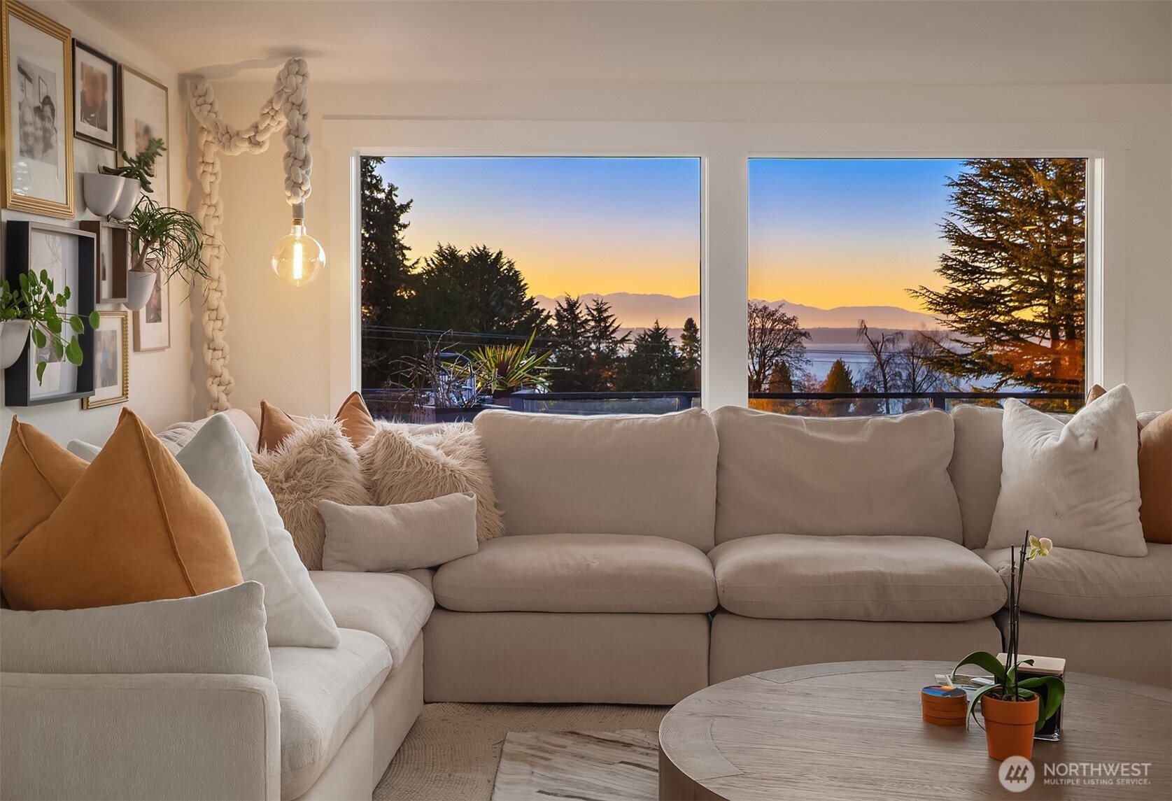 19303 Olympic View Drive Edmonds, WA 98020 - Photo 2 of 40