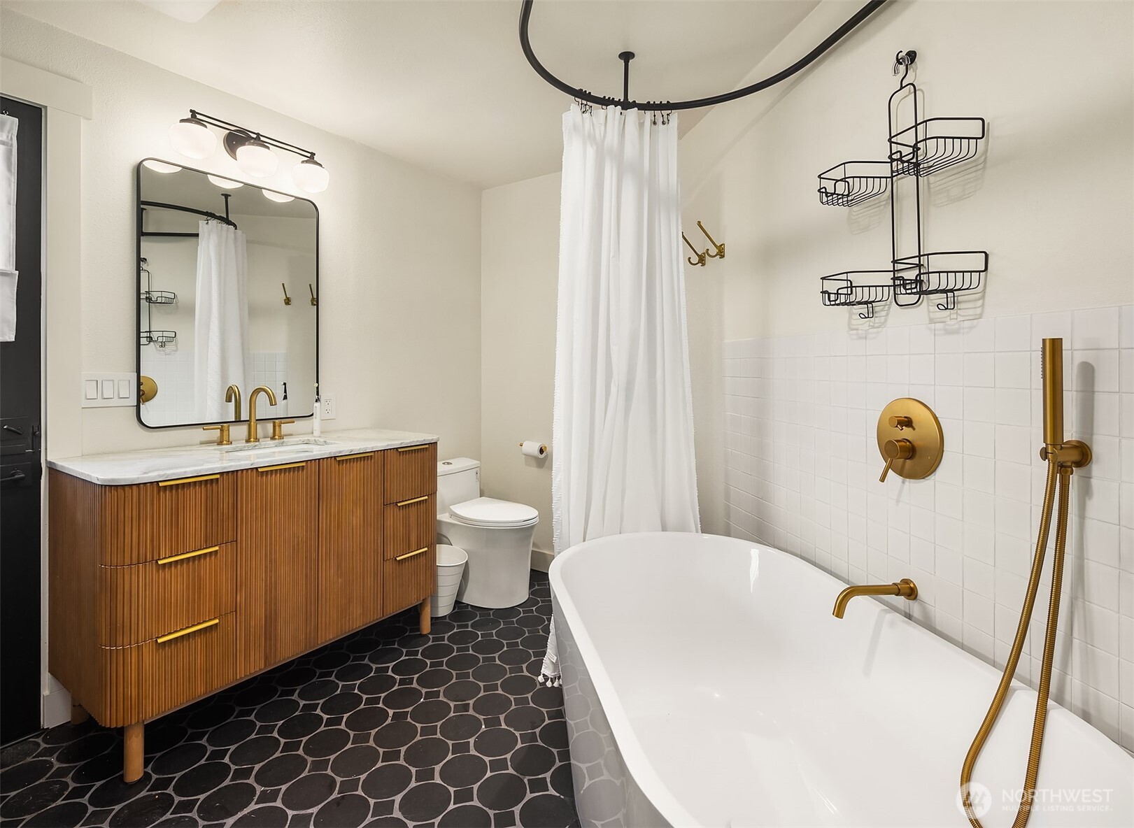 19303 Olympic View Drive Edmonds, WA 98020 - Photo 26 of 40