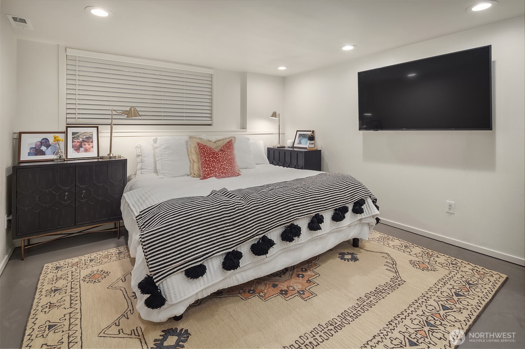 19303 Olympic View Drive Edmonds, WA 98020 - Photo 27 of 40