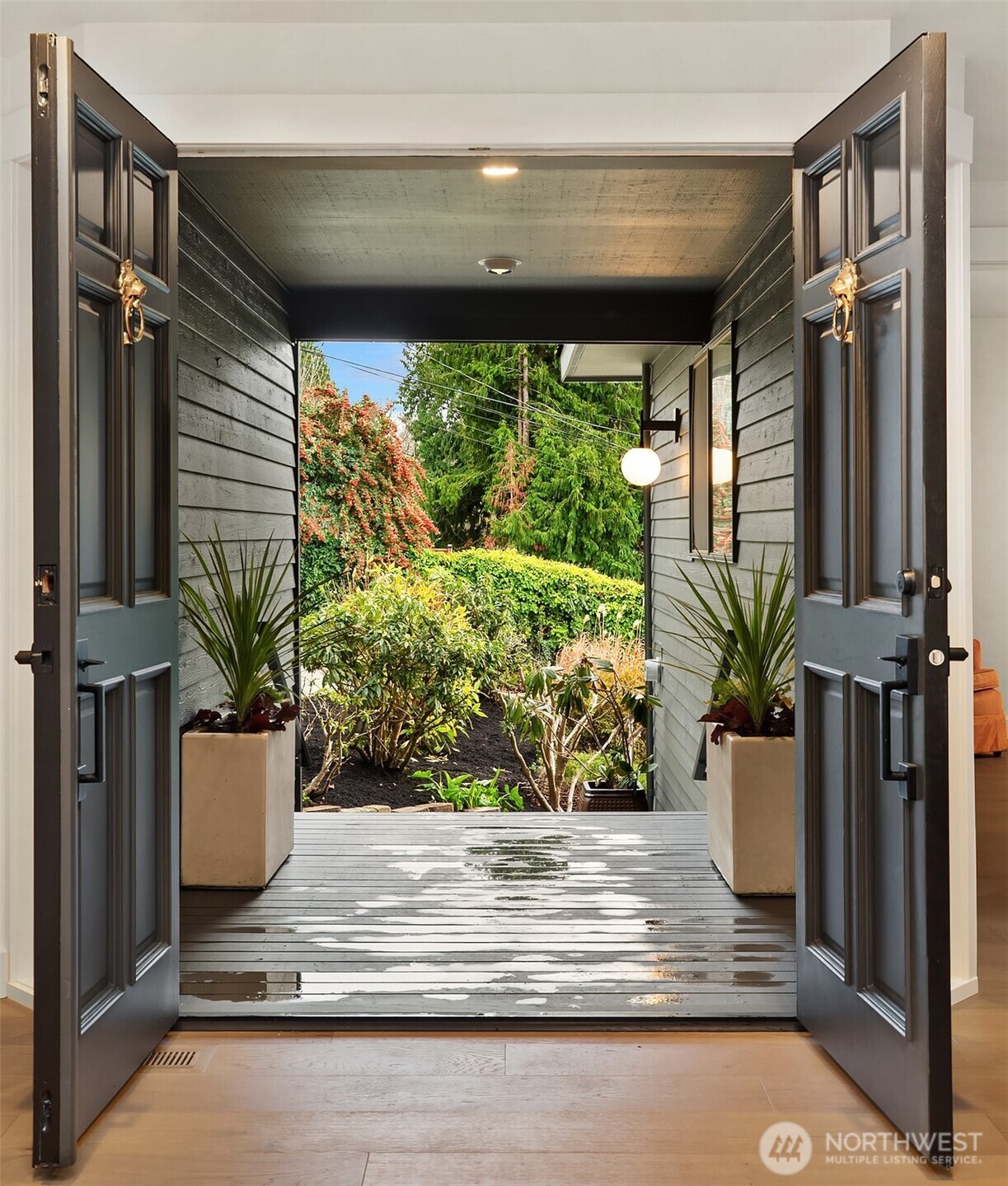 19303 Olympic View Drive Edmonds, WA 98020 - Photo 5 of 40