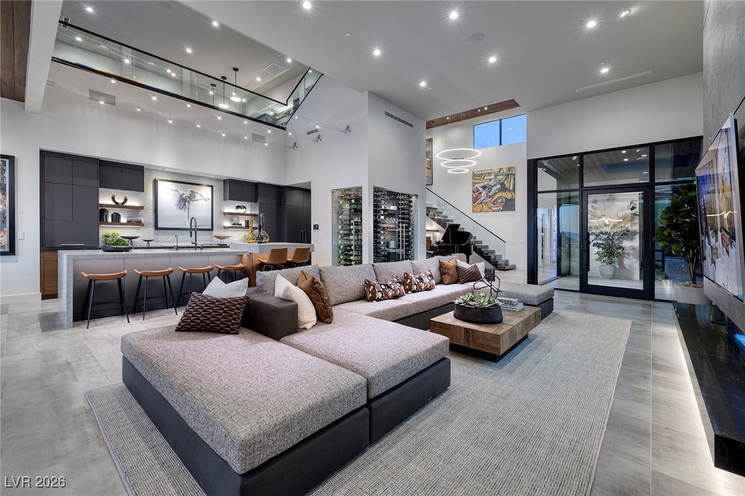 525 Overlook Rim Drive Henderson, NV 89012 - Photo 4 of 45 Residence 2 Model Great Room