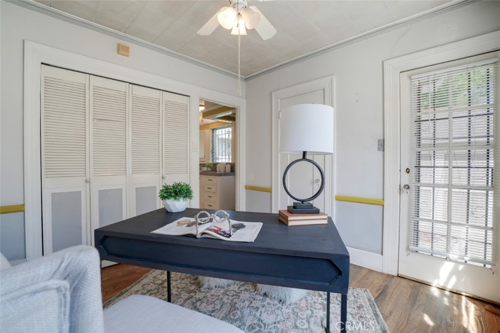 122 North Ridgewood Place Los Angeles, CA 90004 - Photo 14 of 43