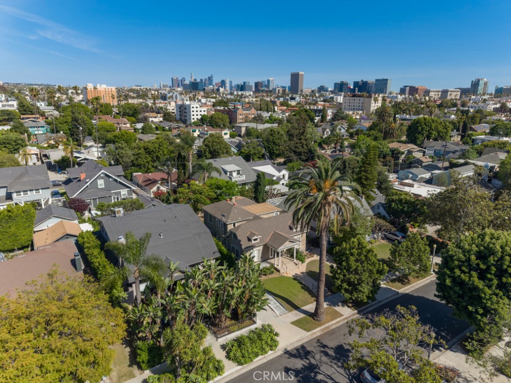 122 North Ridgewood Place Los Angeles, CA 90004 - Photo 41 of 43