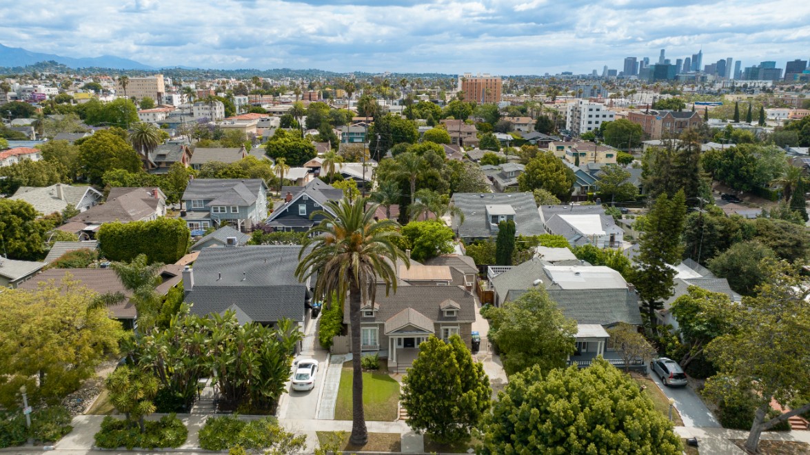 122 North Ridgewood Place Los Angeles, CA 90004 - Photo 42 of 43