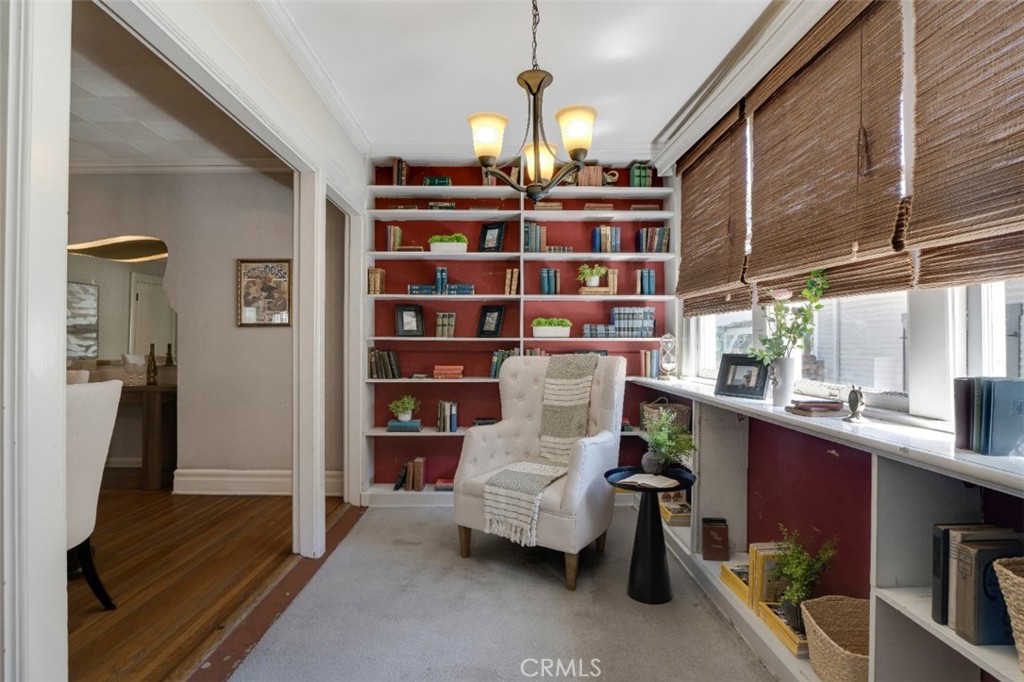 122 North Ridgewood Place Los Angeles, CA 90004 - Photo 6 of 43