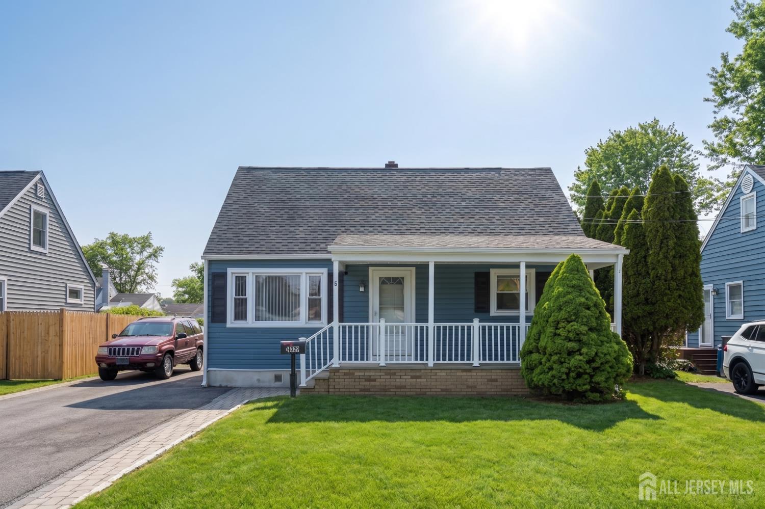 429 1st Street Middlesex, NJ 08846 - Photo 2 of 29