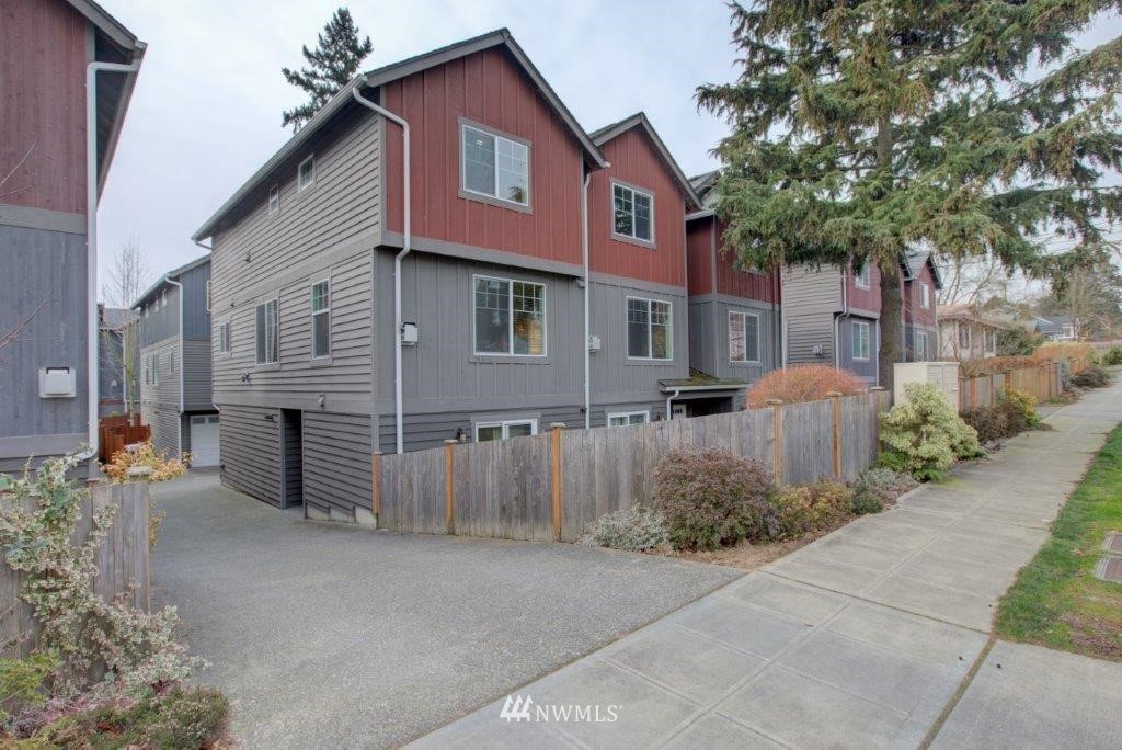 931 North 97th Street, Unit C Seattle, WA 98103 - Photo 1 of 19 Gallery Image 1