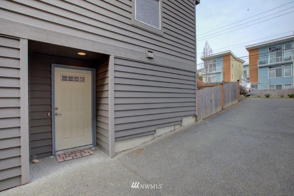931 North 97th Street, Unit C Seattle, WA 98103 - Photo 15 of 19 Gallery Image 15