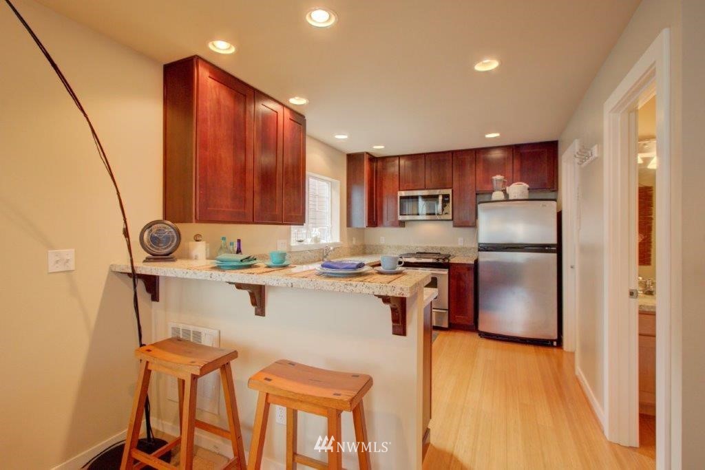 931 North 97th Street, Unit C Seattle, WA 98103 - Photo 3 of 19 Gallery Image 3