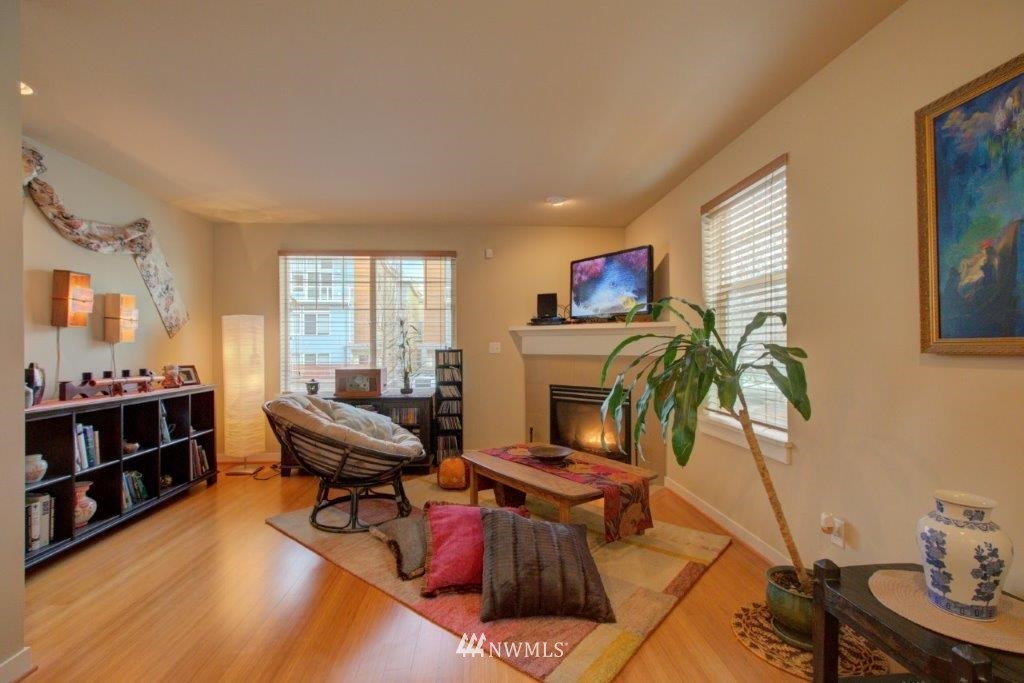 931 North 97th Street, Unit C Seattle, WA 98103 - Photo 5 of 19 Gallery Image 5