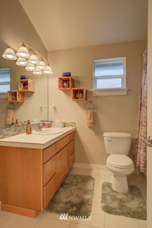 931 North 97th Street, Unit C Seattle, WA 98103 - Photo 8 of 19 Gallery Image 8
