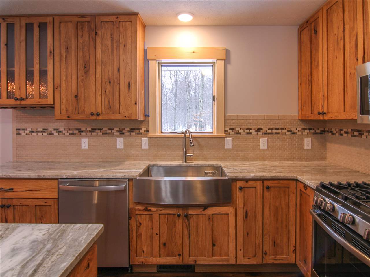 8611 Arner Road Benzonia, MI 49616 - Photo 5 of 37 1870483-4.JPG