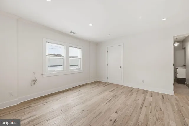 $2,700 | 1419 Wisconsin Avenue Northwest, Unit 3, Washington, DC 20007