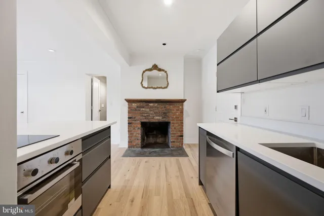 $2,700 | 1419 Wisconsin Avenue Northwest, Unit 3, Washington, DC 20007