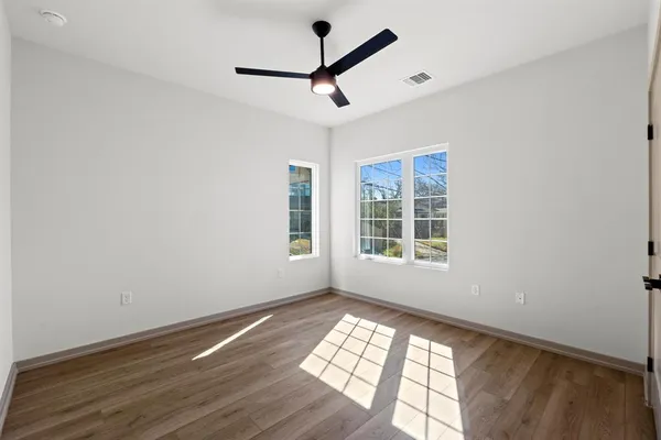 $4,000 | 1736 Bunche Road, Unit BUILDING 1, Austin, TX 78721