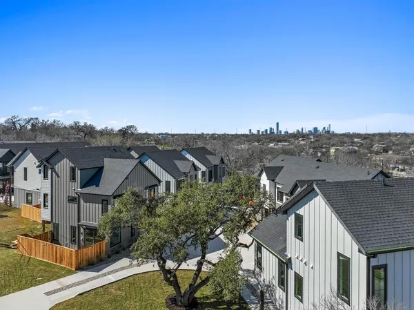 $4,000 | 1736 Bunche Road, Unit BUILDING 1, Austin, TX 78721