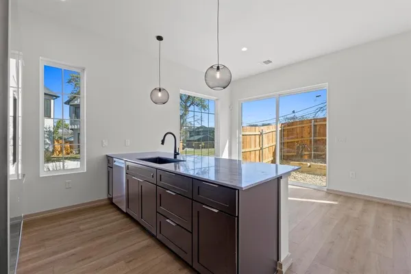 $4,000 | 1736 Bunche Road, Unit BUILDING 1, Austin, TX 78721