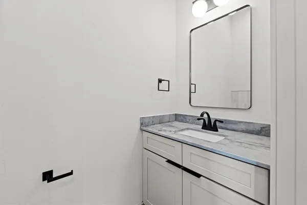 $4,000 | 1736 Bunche Road, Unit BUILDING 1, Austin, TX 78721