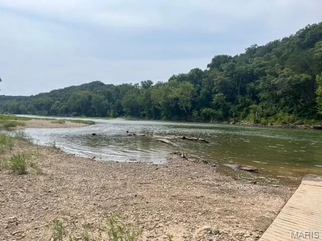 $83,900 | 51-52 Maries Road 339, Vienna, MO 65582