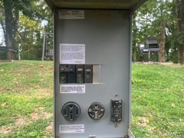 $83,900 | 51-52 Maries Road 339, Vienna, MO 65582