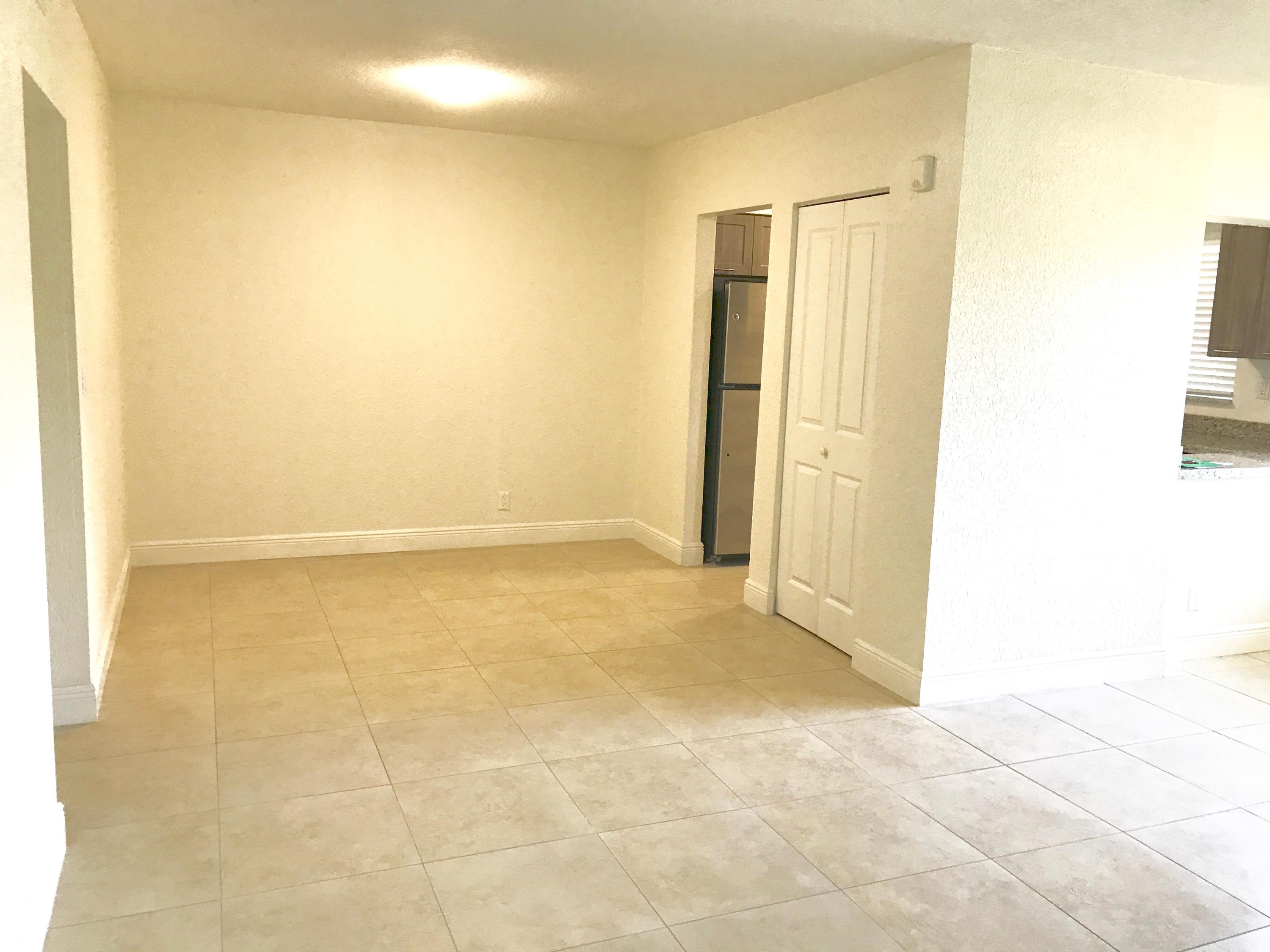 20 Southeast 14th Street, Unit 201 Boca Raton, FL 33432 - Photo 12 of 28 IMG_3323