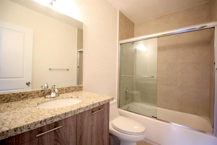 20 Southeast 14th Street, Unit 201 Boca Raton, FL 33432 - Photo 13 of 28 bathroom 1
