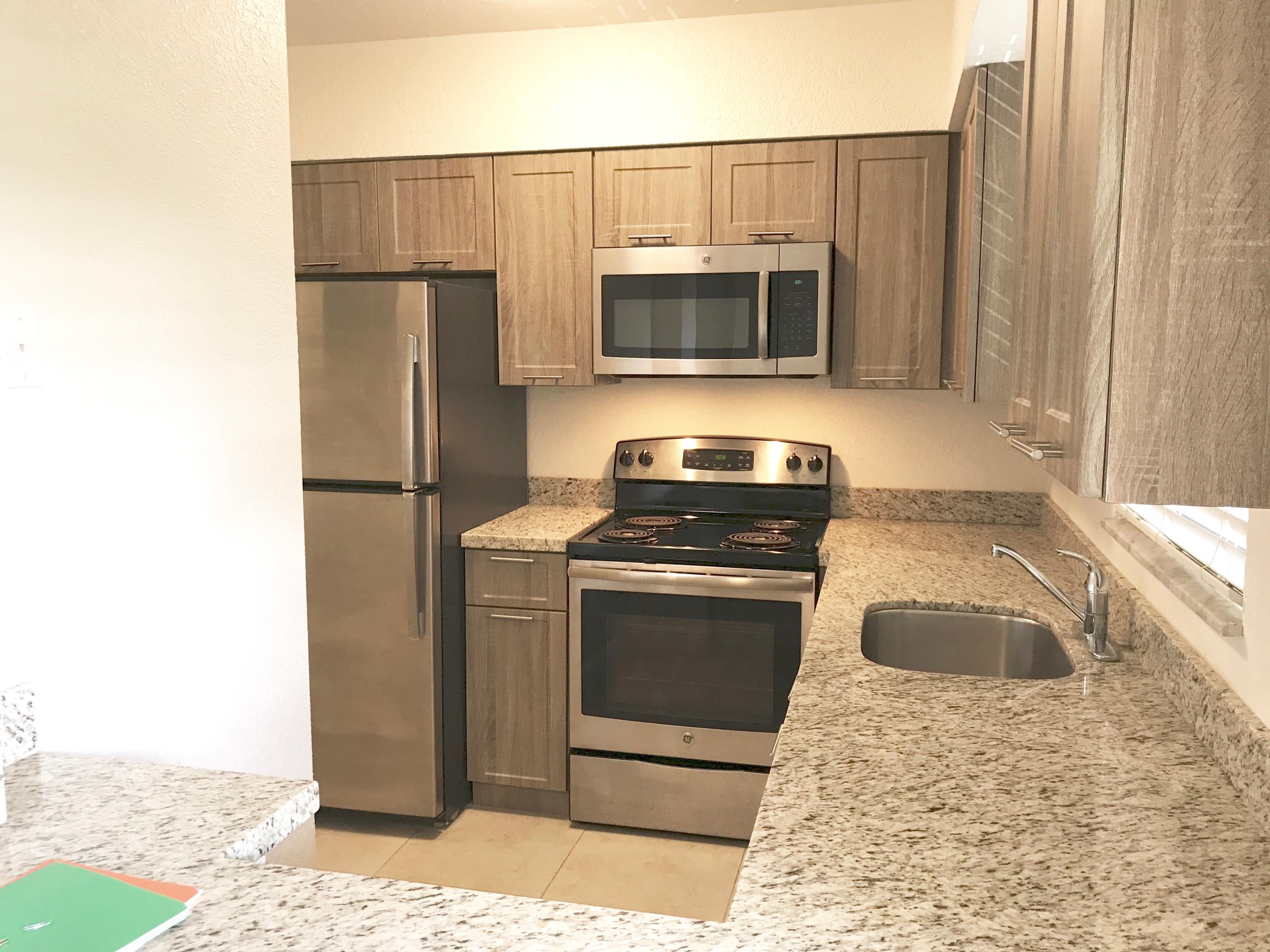 20 Southeast 14th Street, Unit 201 Boca Raton, FL 33432 - Photo 2 of 28 IMG_3318