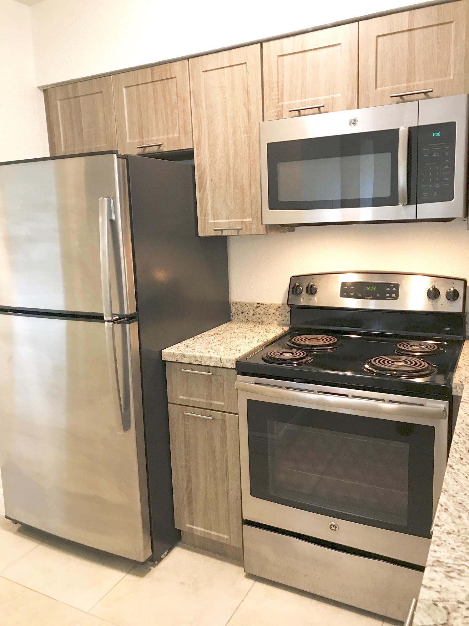 20 Southeast 14th Street, Unit 201 Boca Raton, FL 33432 - Photo 6 of 28 IMG_3342