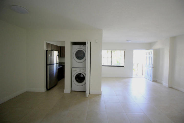 20 Southeast 14th Street, Unit 201 Boca Raton, FL 33432 - Photo 7 of 28 20151029172344937913000000-o