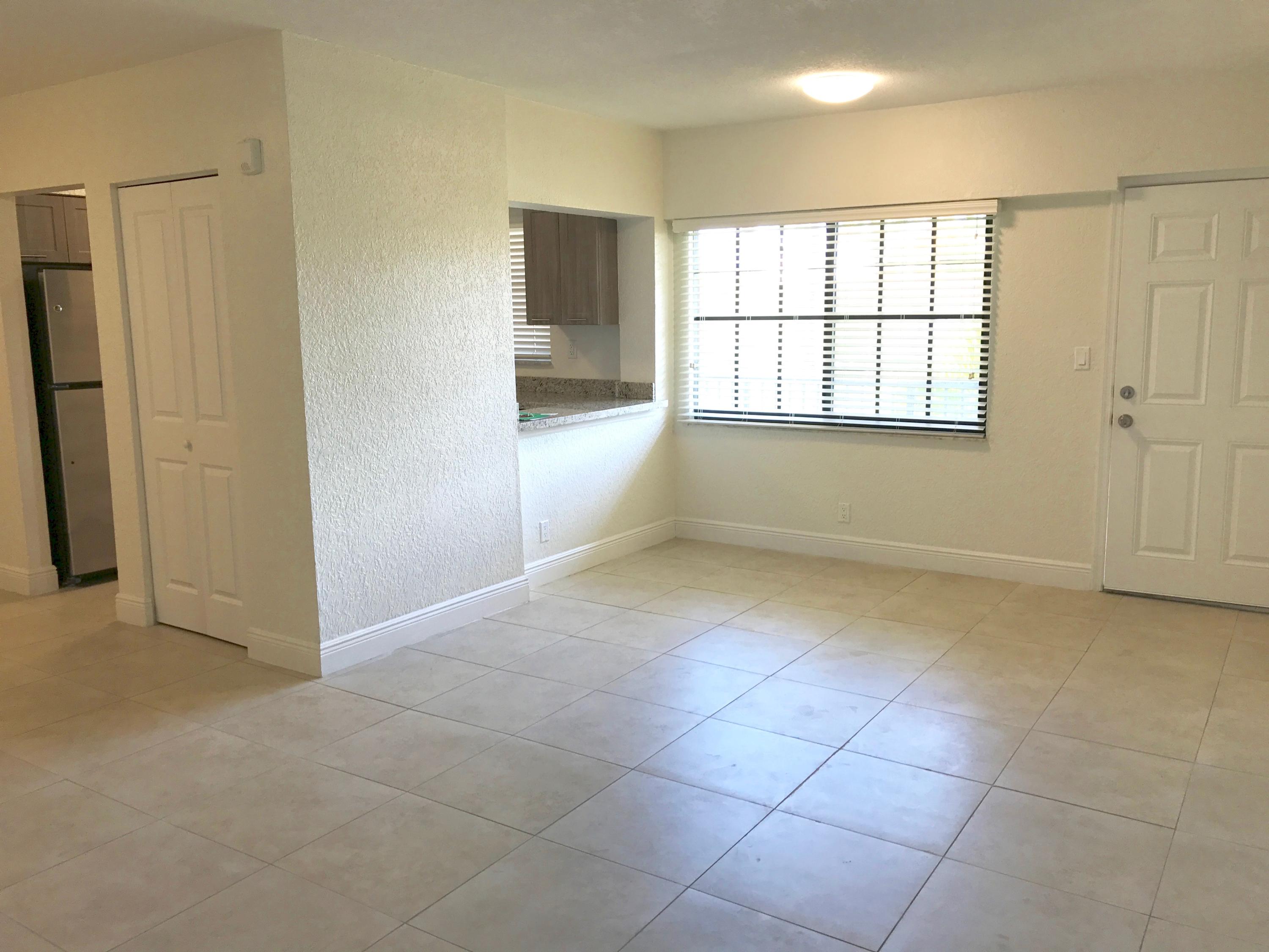 20 Southeast 14th Street, Unit 201 Boca Raton, FL 33432 - Photo 8 of 28 IMG_3324