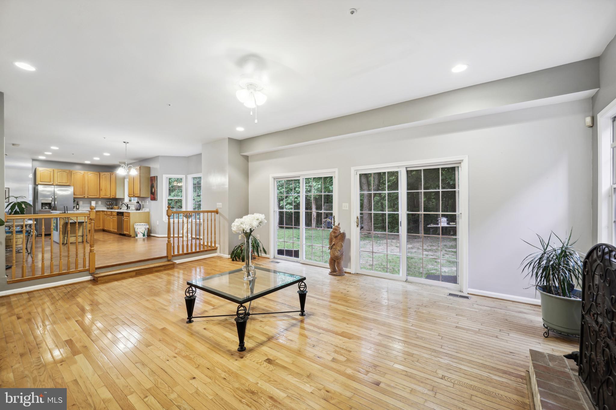 10809 Tippett Road Clinton, MD 20735 - Photo 7 of 48 Family Room