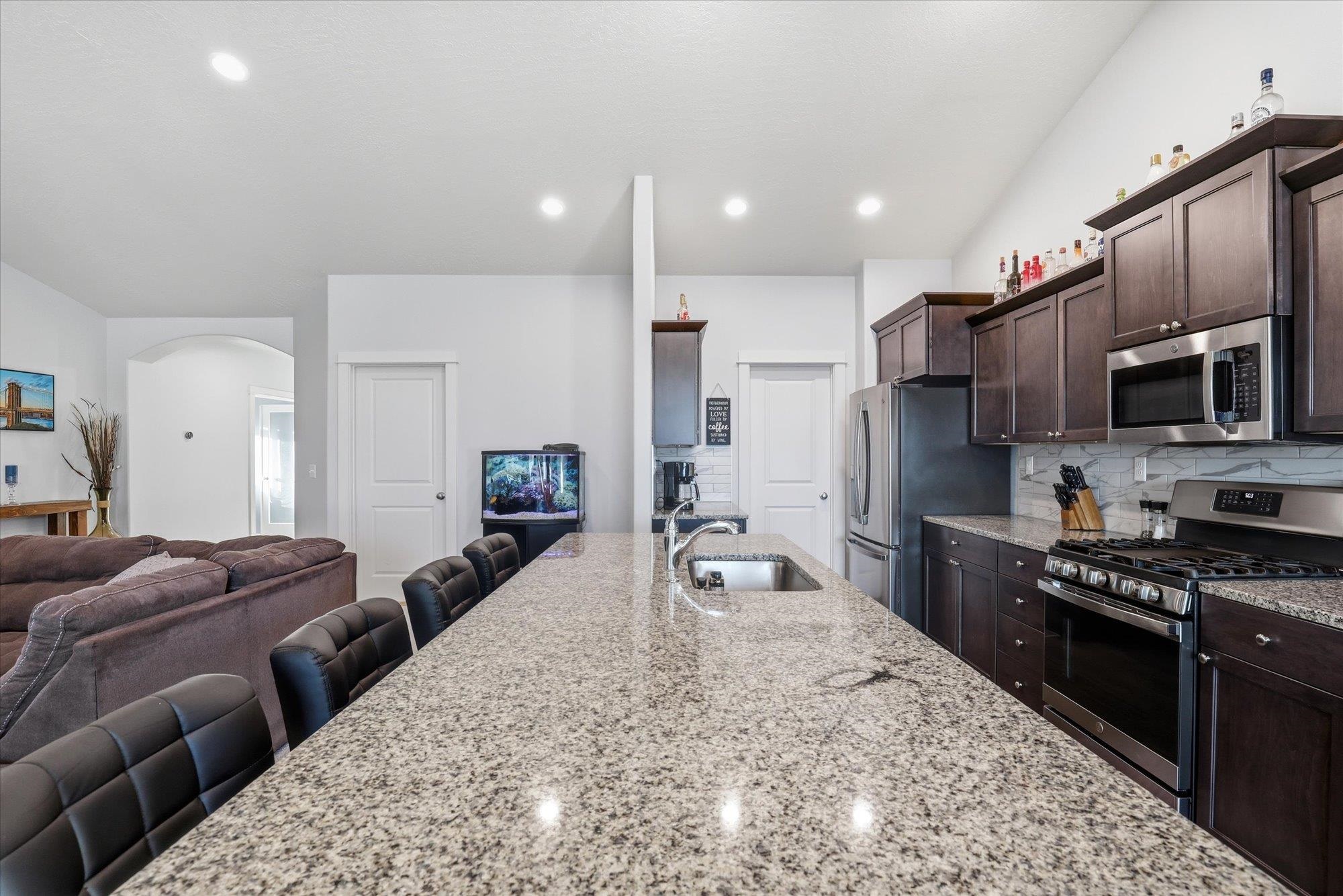 1502 East B Street Deer Park, WA 99006 - Photo 11 of 48