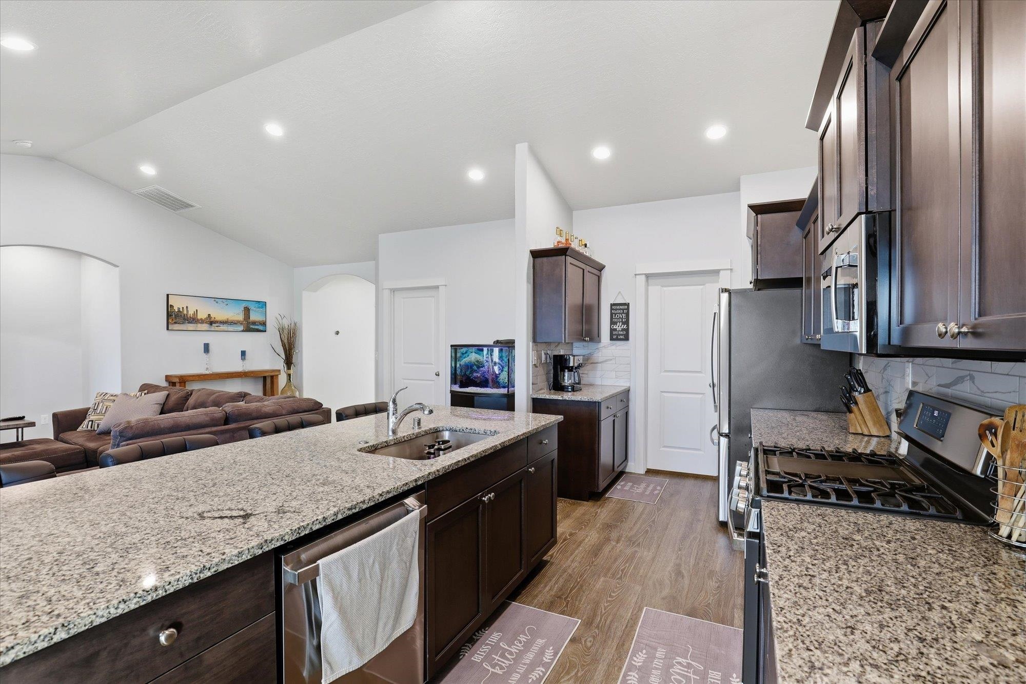 1502 East B Street Deer Park, WA 99006 - Photo 14 of 48