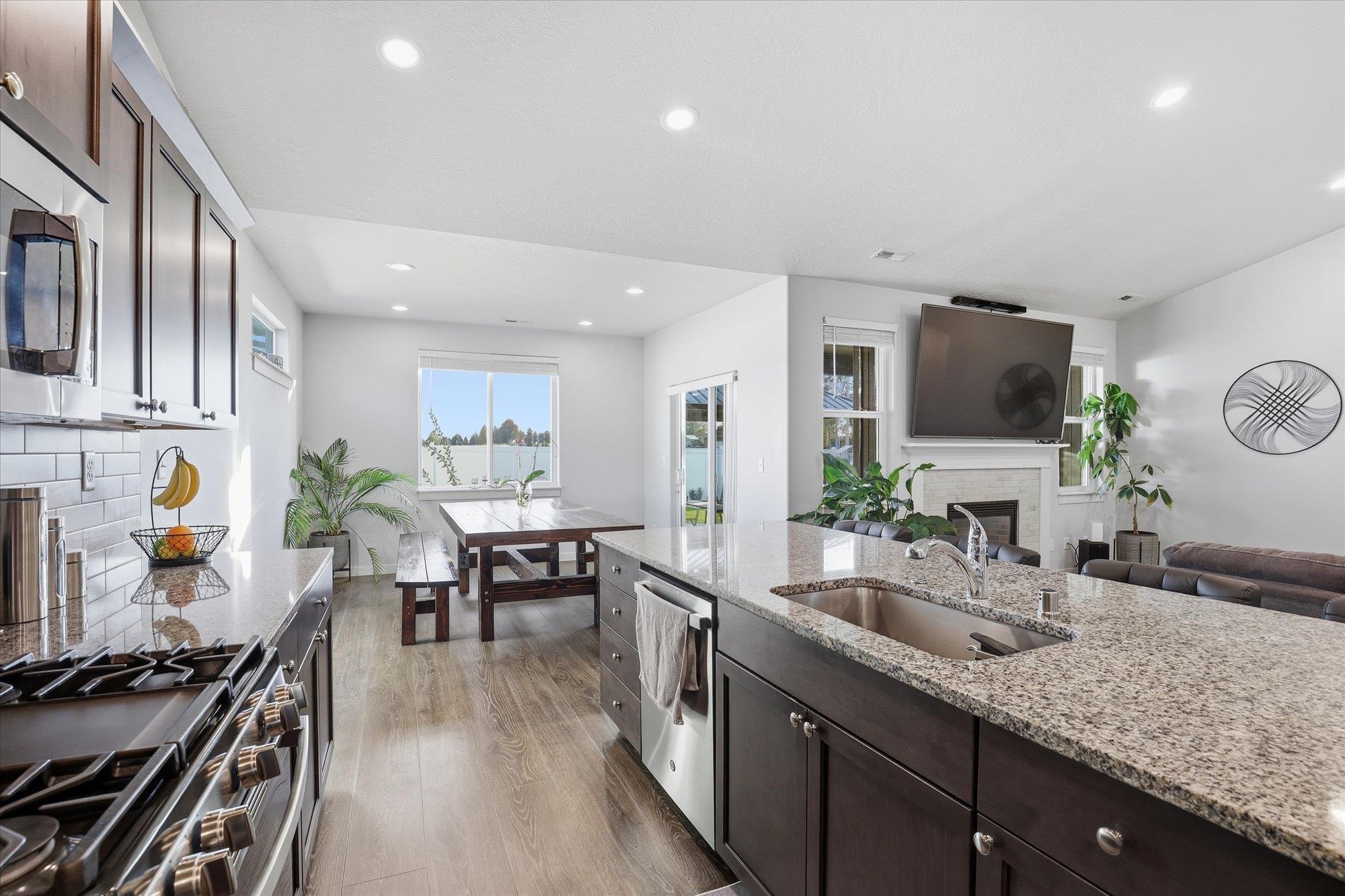 1502 East B Street Deer Park, WA 99006 - Photo 15 of 48