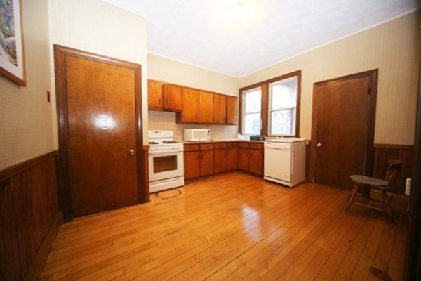 53 Gardner Street Boston, MA 02134 - Photo 28 of 35